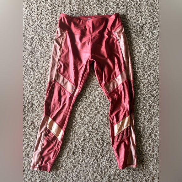 Good American Pants - Good American metallic pink leggings